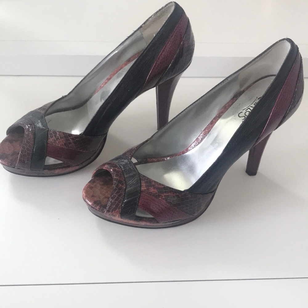 Carlos Santana heels